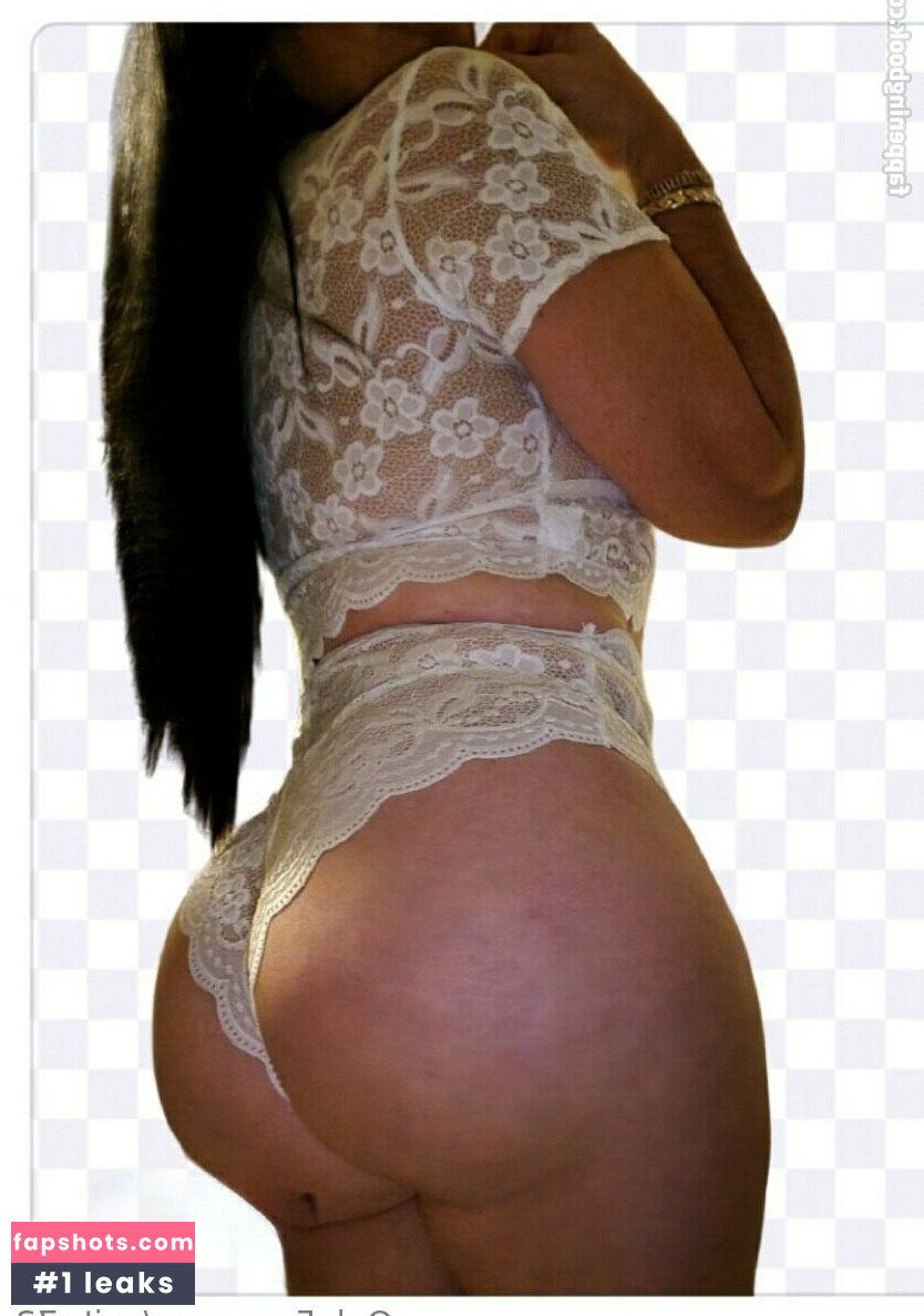 Evelyn Alvarez nude babe gallery