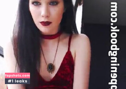 Evelyn Claire gallery photo #24