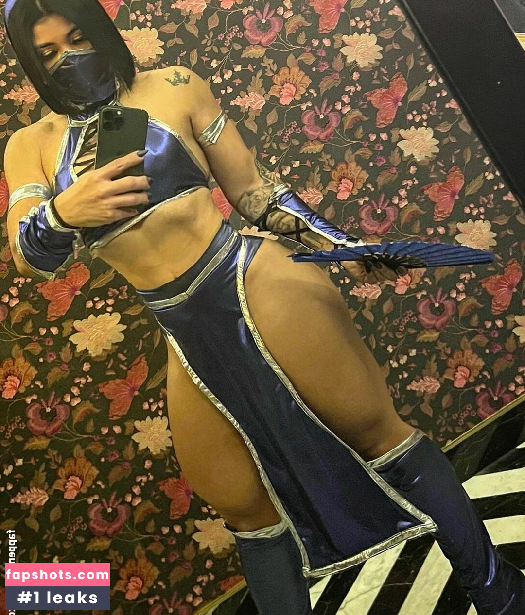 Evelyn Salomon gallery photo #5