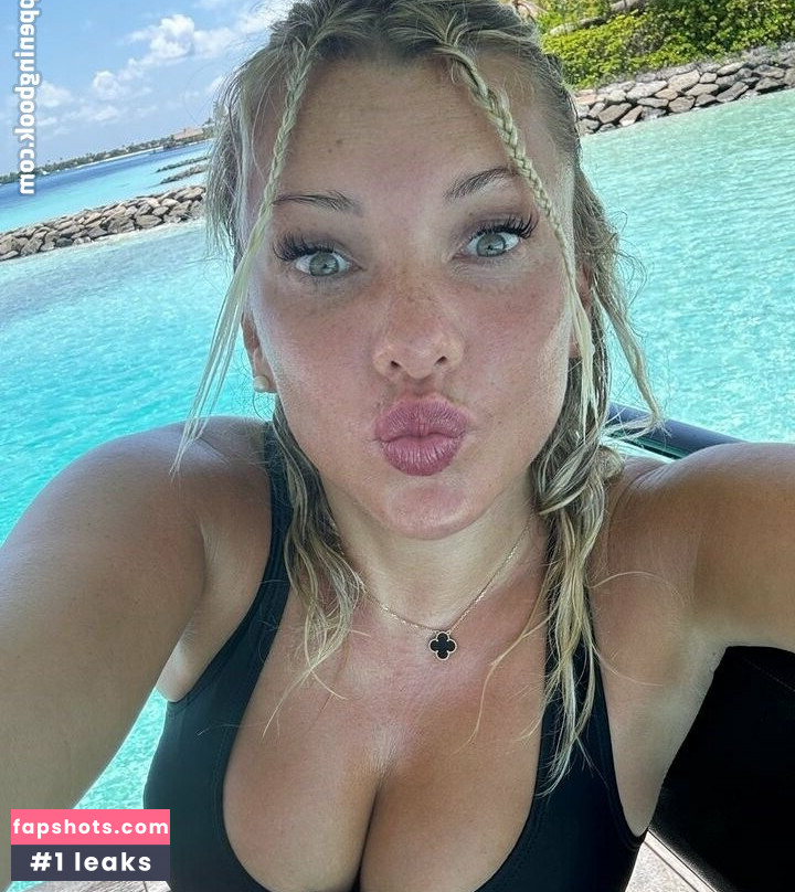 evelynburdecki gallery photo #12