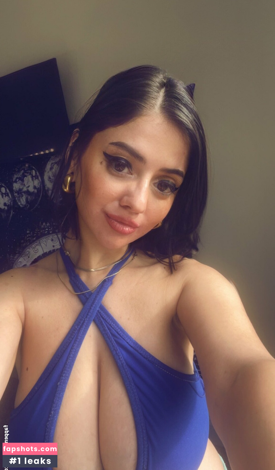 EvelynLuxe gallery photo #20