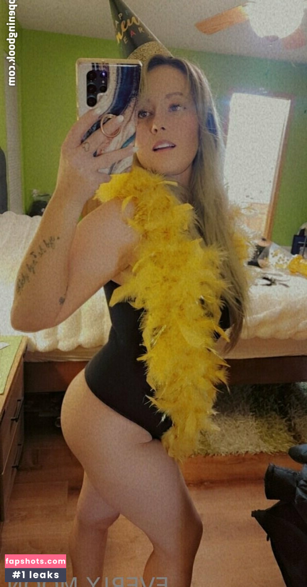 everlymoon Nude Leaks OnlyFans Photos #2 - LeakJerk