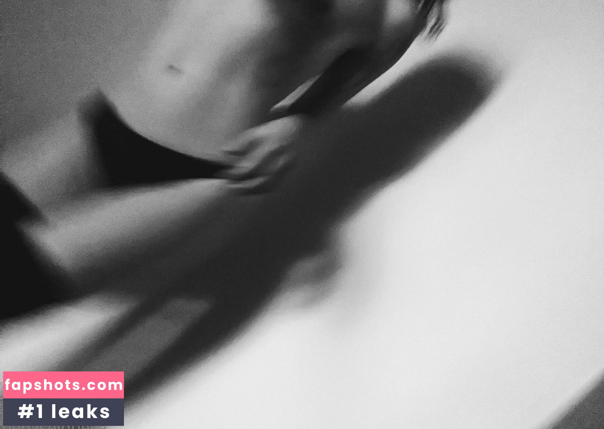 eveunleashed nude babe gallery