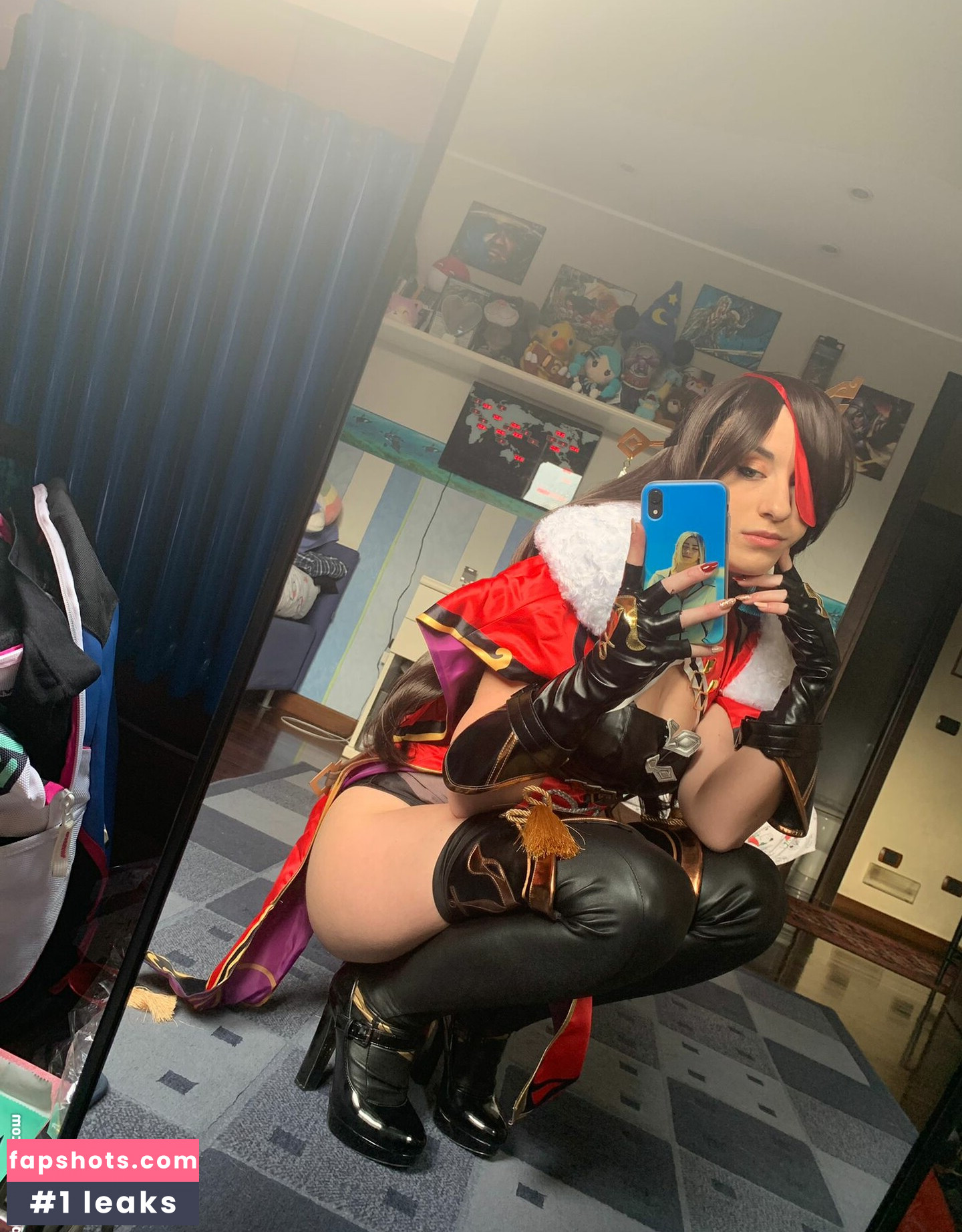 Eveyfoxfire gallery photo #2