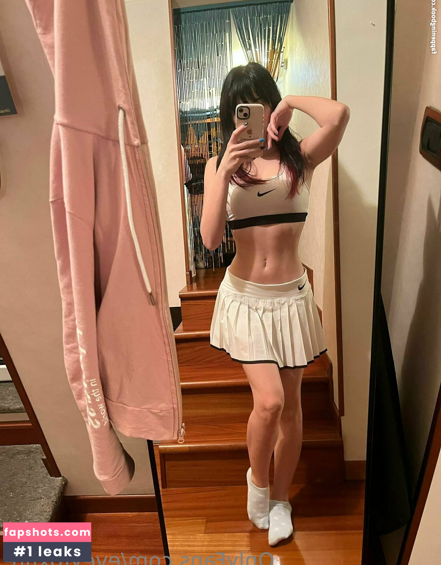 Eveyfoxfire gallery photo #10