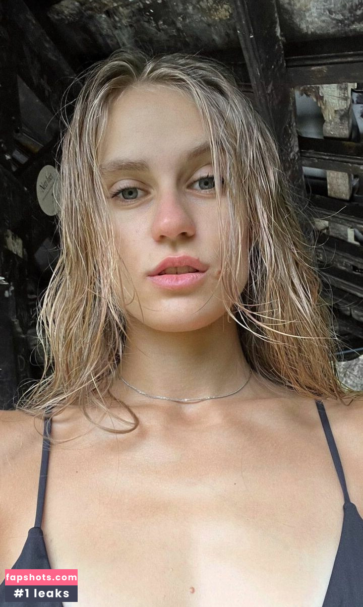 Evgenia Sabadash gallery photo #2