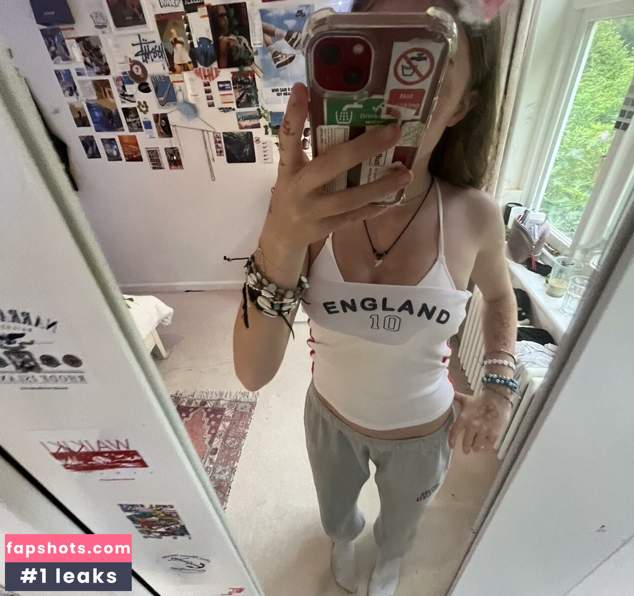 Evie O'Neill gallery photo #16