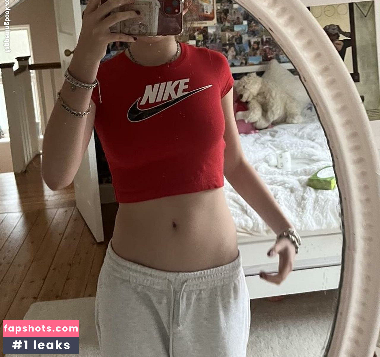 Evie O'Neill gallery photo #5