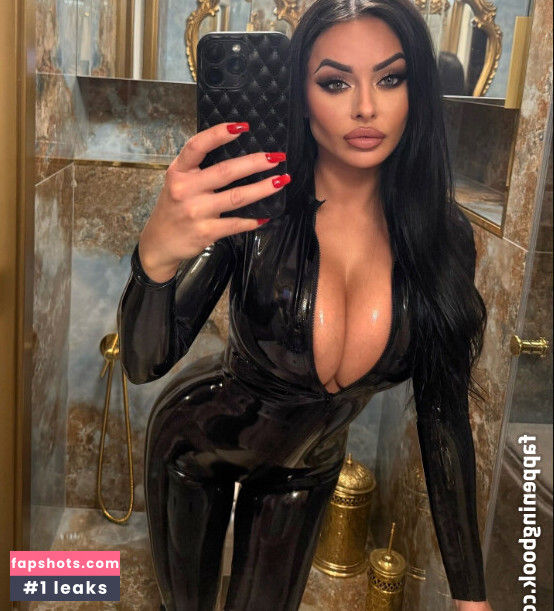 Evil Woman gallery photo #22