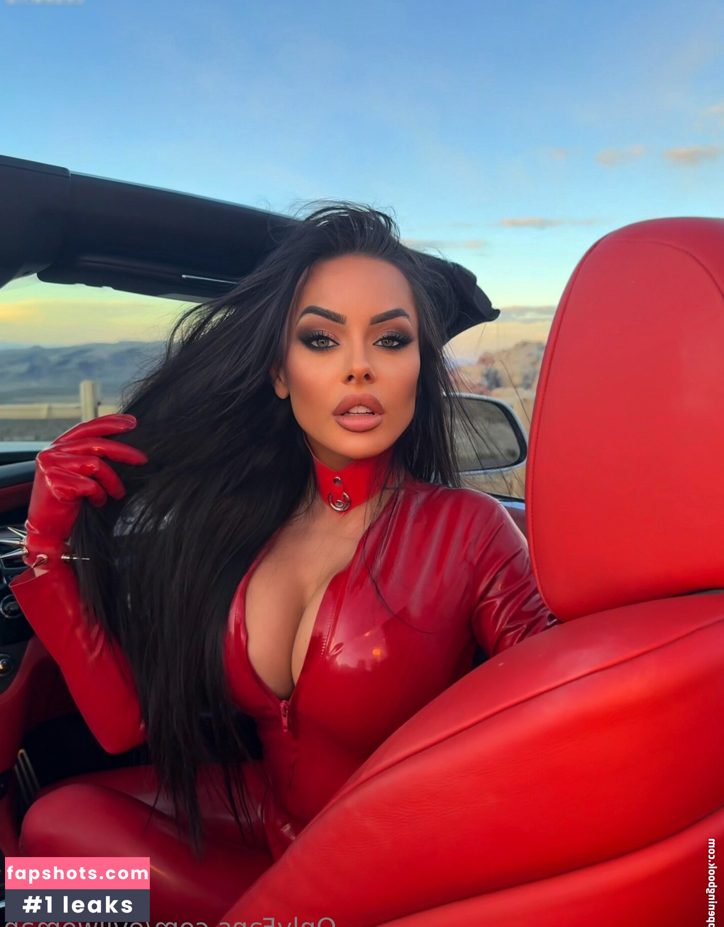 Evil Woman gallery photo #40