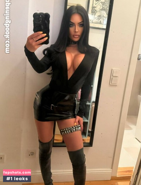 evilwoman gallery photo #7