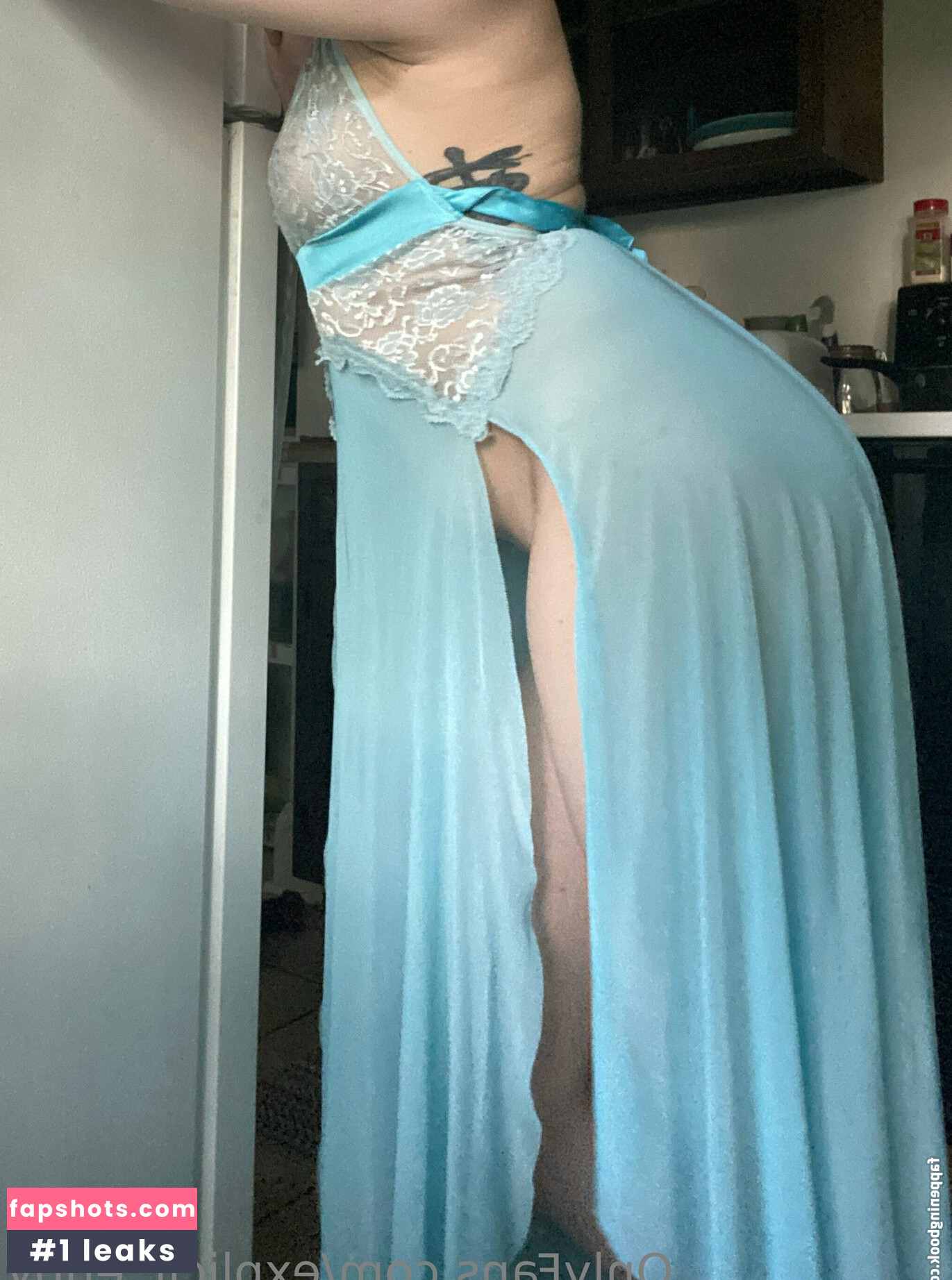 explicit_enby gallery photo #2