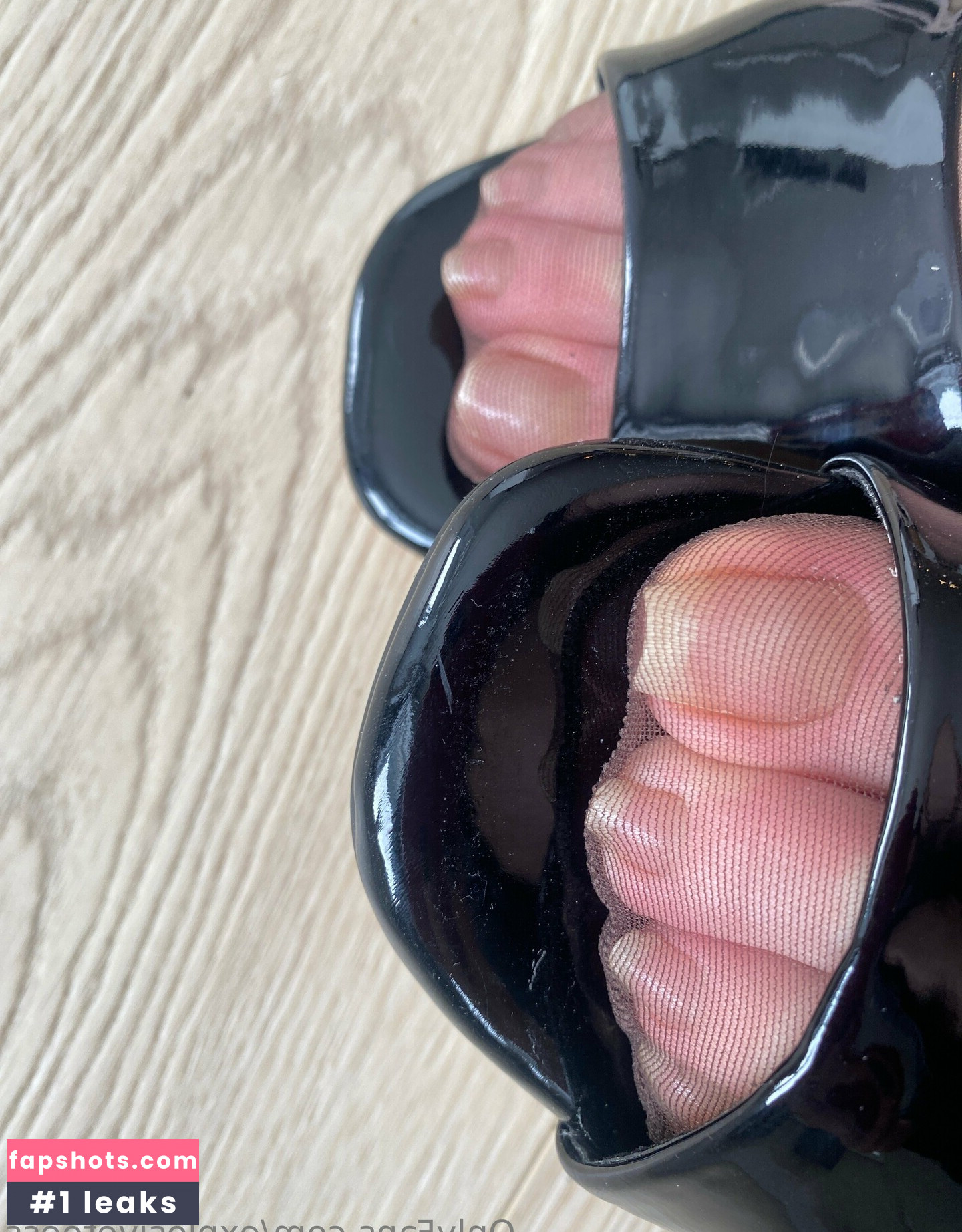 explosivetoess gallery photo #7