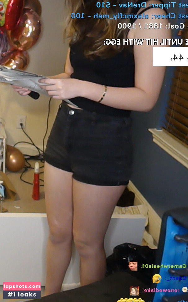 ExtraEmily Nahé úniky fotek pouze od fanoušků #309 - Fapshots