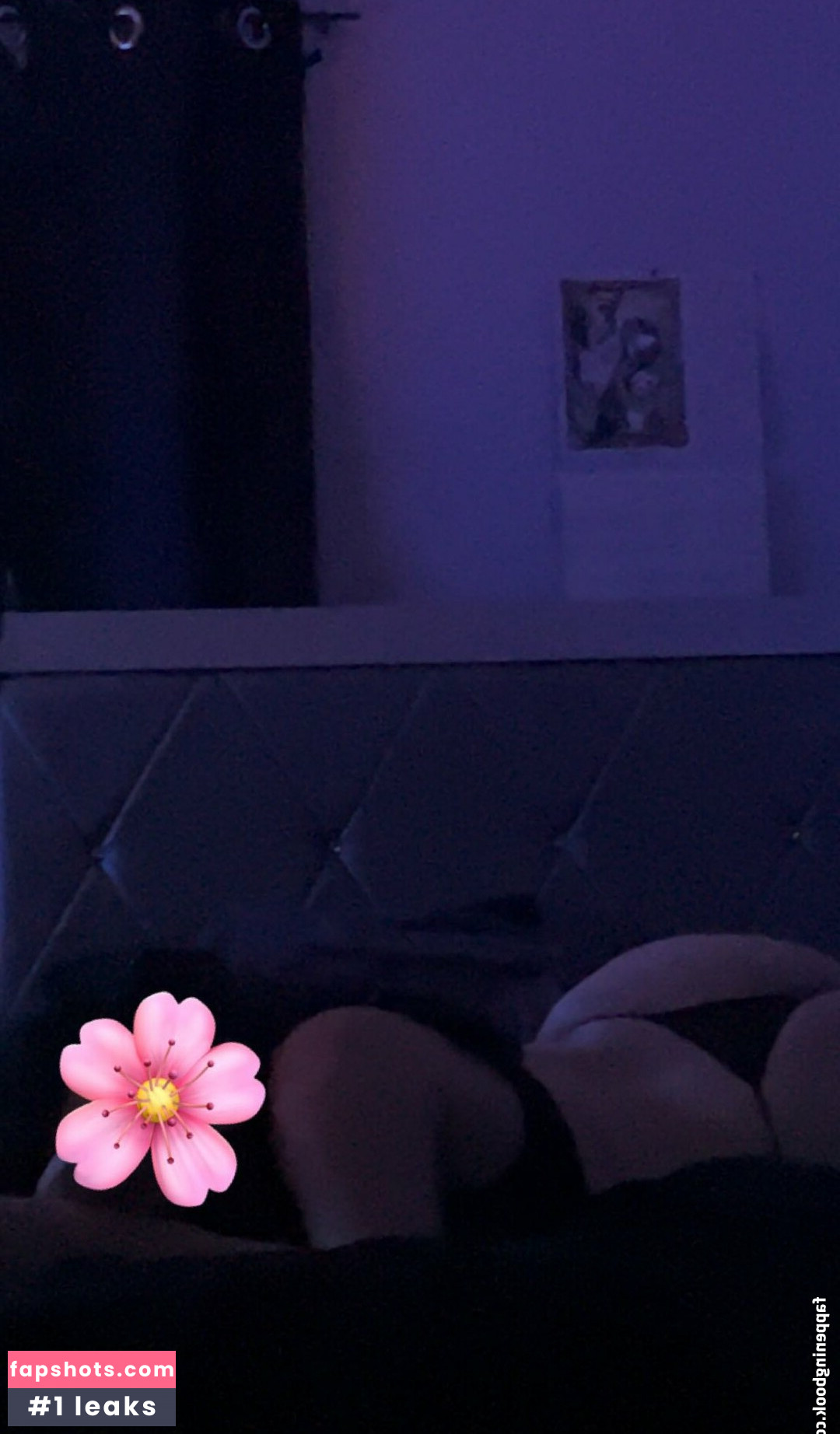 Eyelehh nude babe gallery