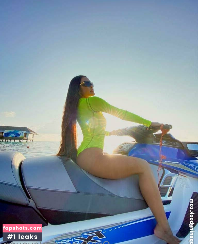 eyoung gallery photo #4