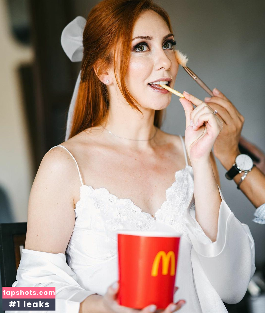 Ezgi Zorba gallery photo #14