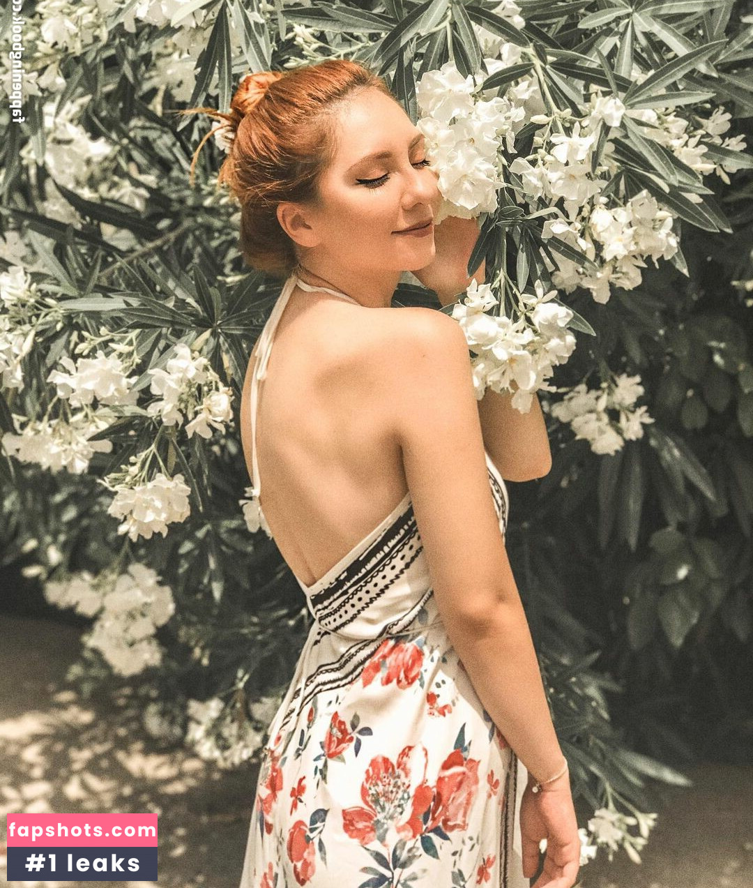 Ezgi Zorba gallery photo #7