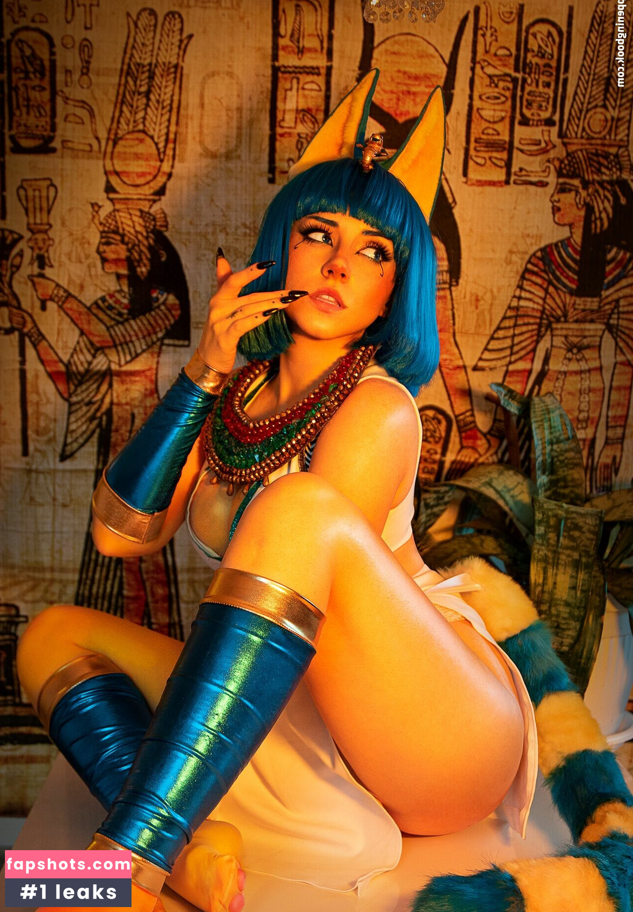 EzySummers Cosplay gallery photo #22