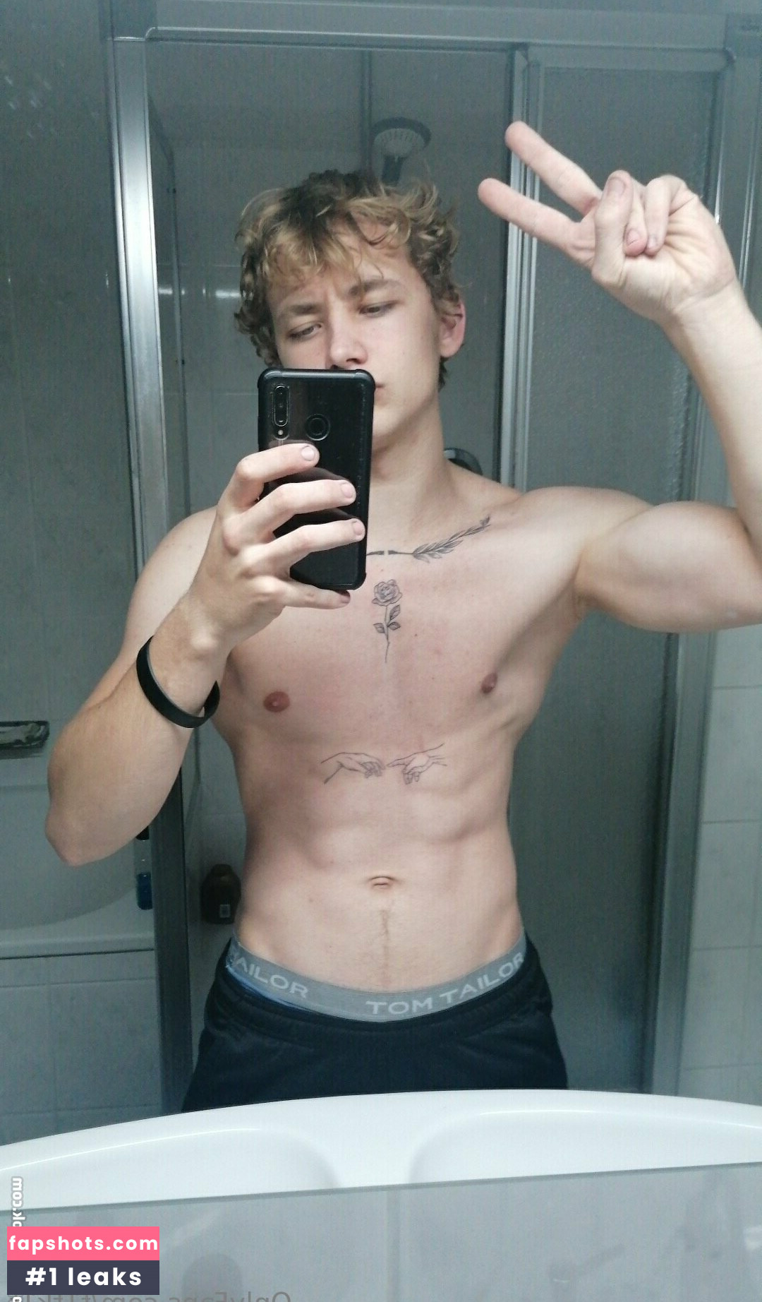 f1tk1t nude babe gallery