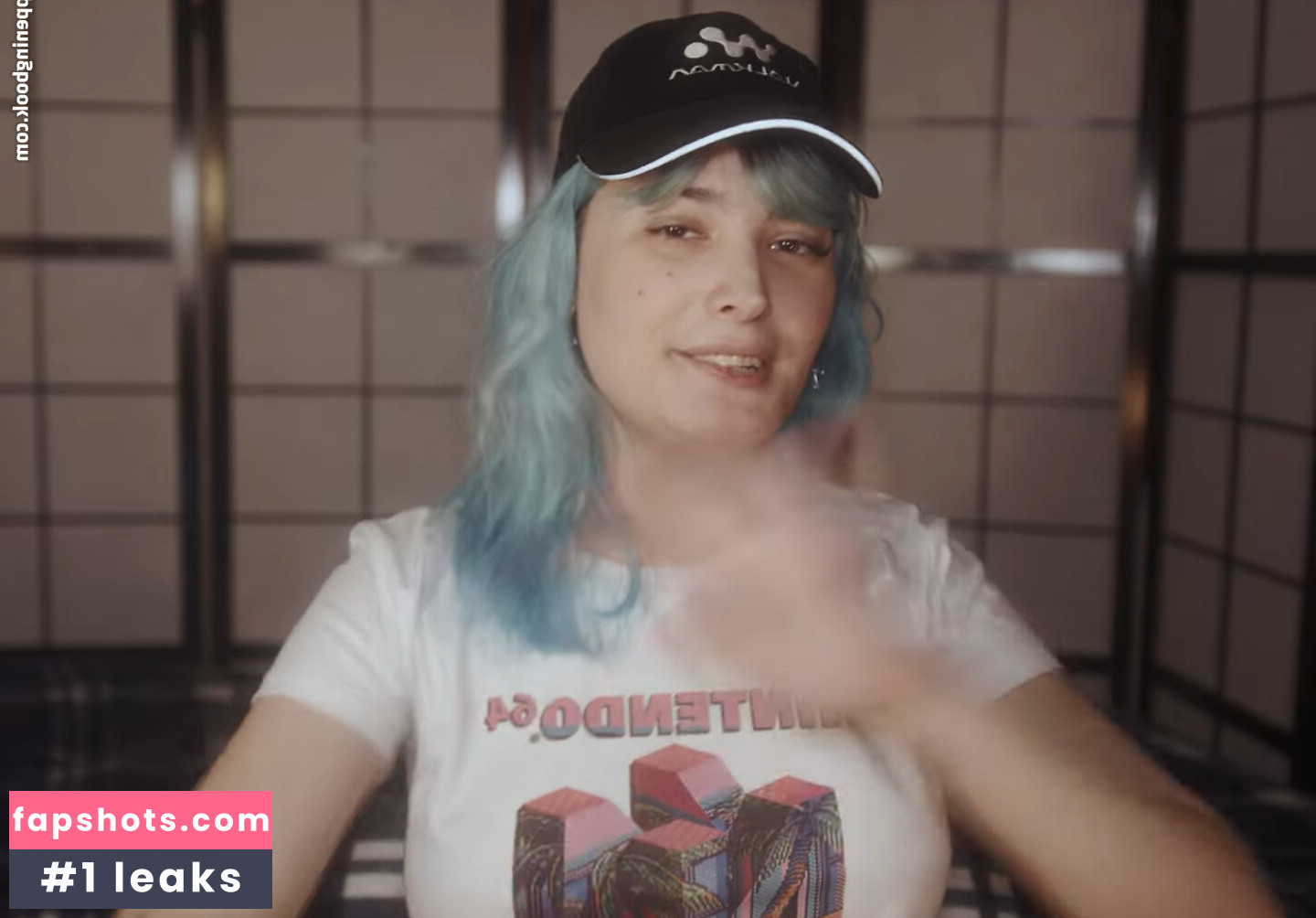 F4micom nude babe gallery