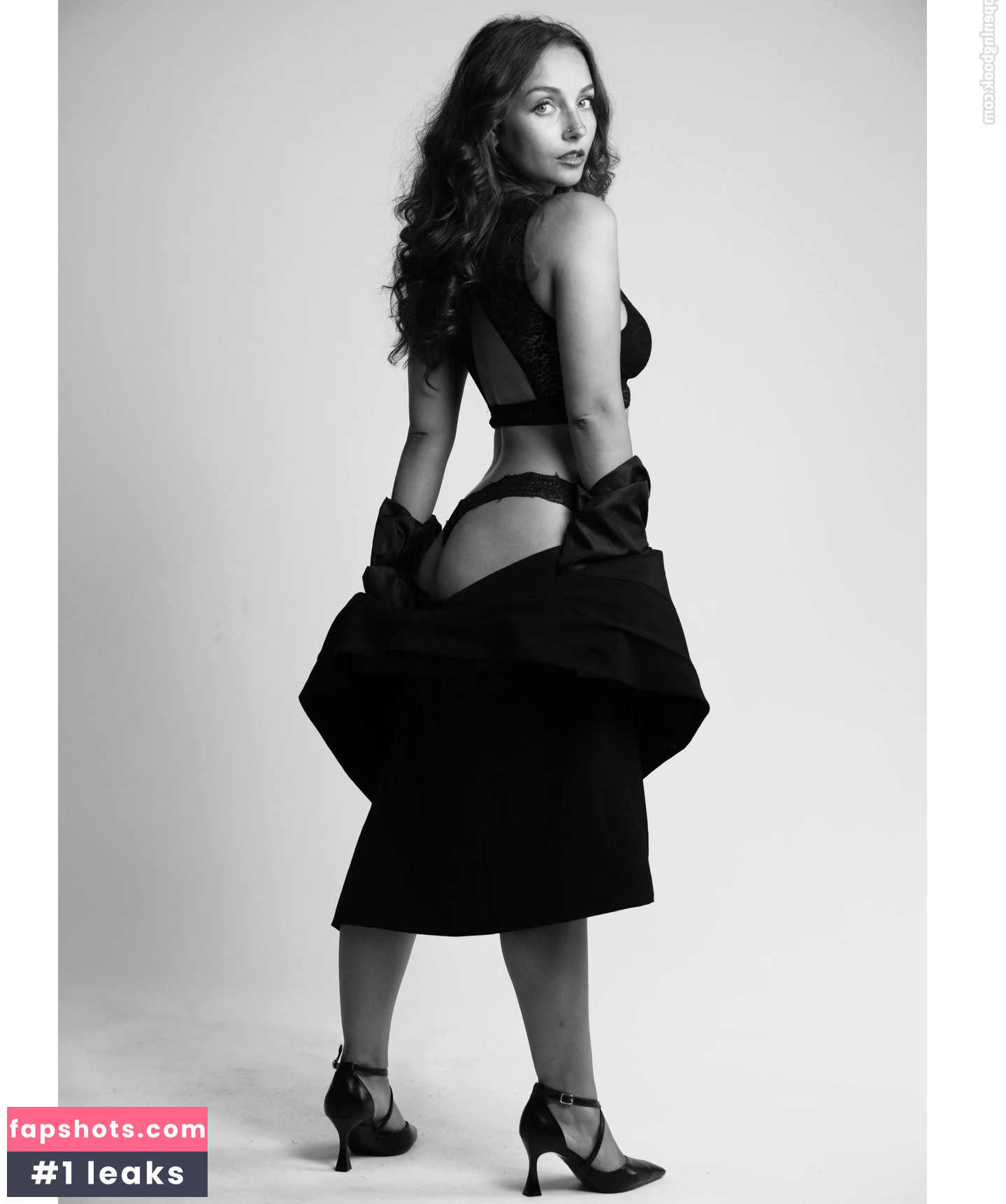 Fabiola Holystone gallery photo #22