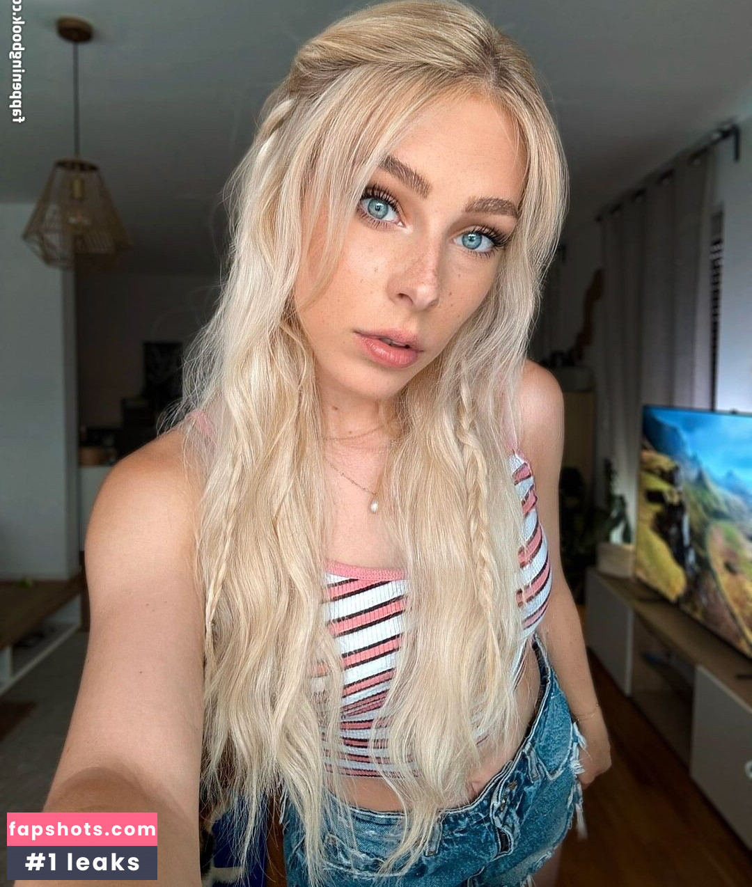 Facialize Me gallery photo #48