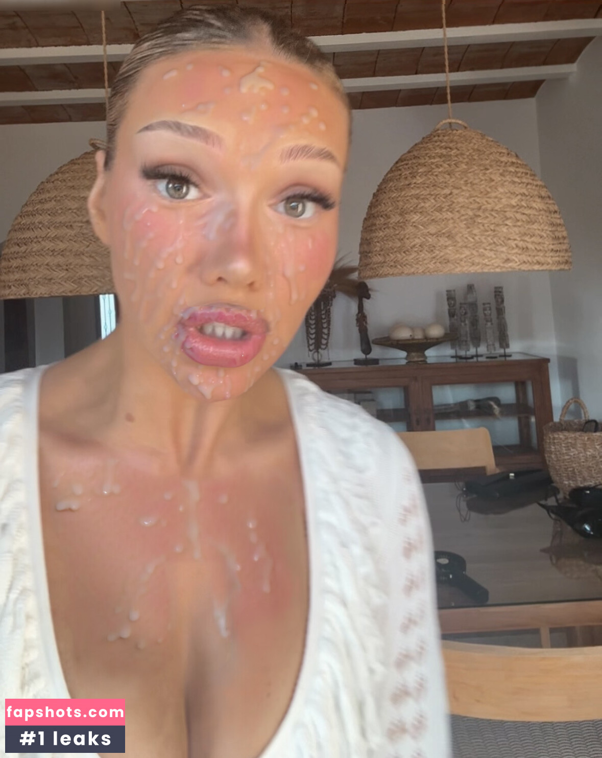 Facialize Me gallery photo #83