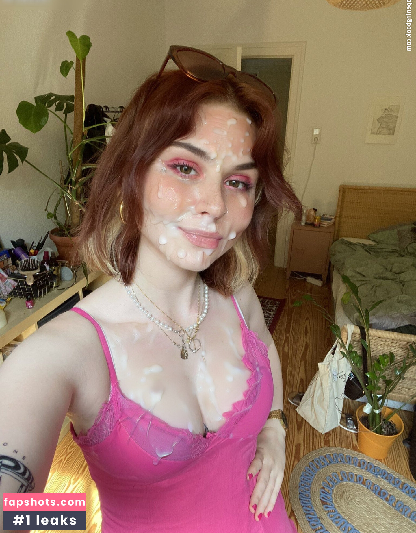 Facialize Me gallery photo #84