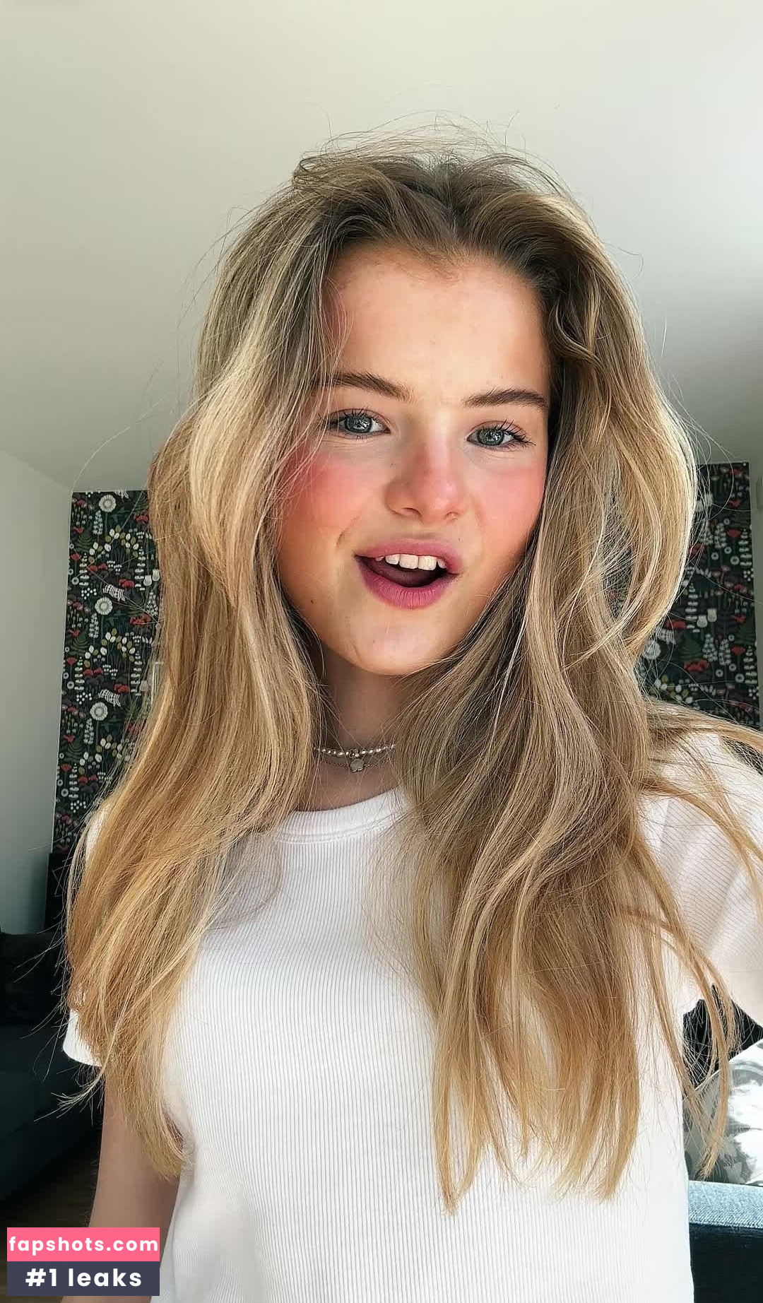 Facialize Me gallery photo #86