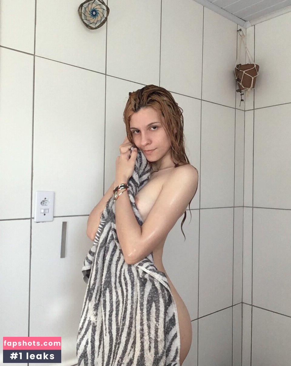 Fada Latina gallery photo #23