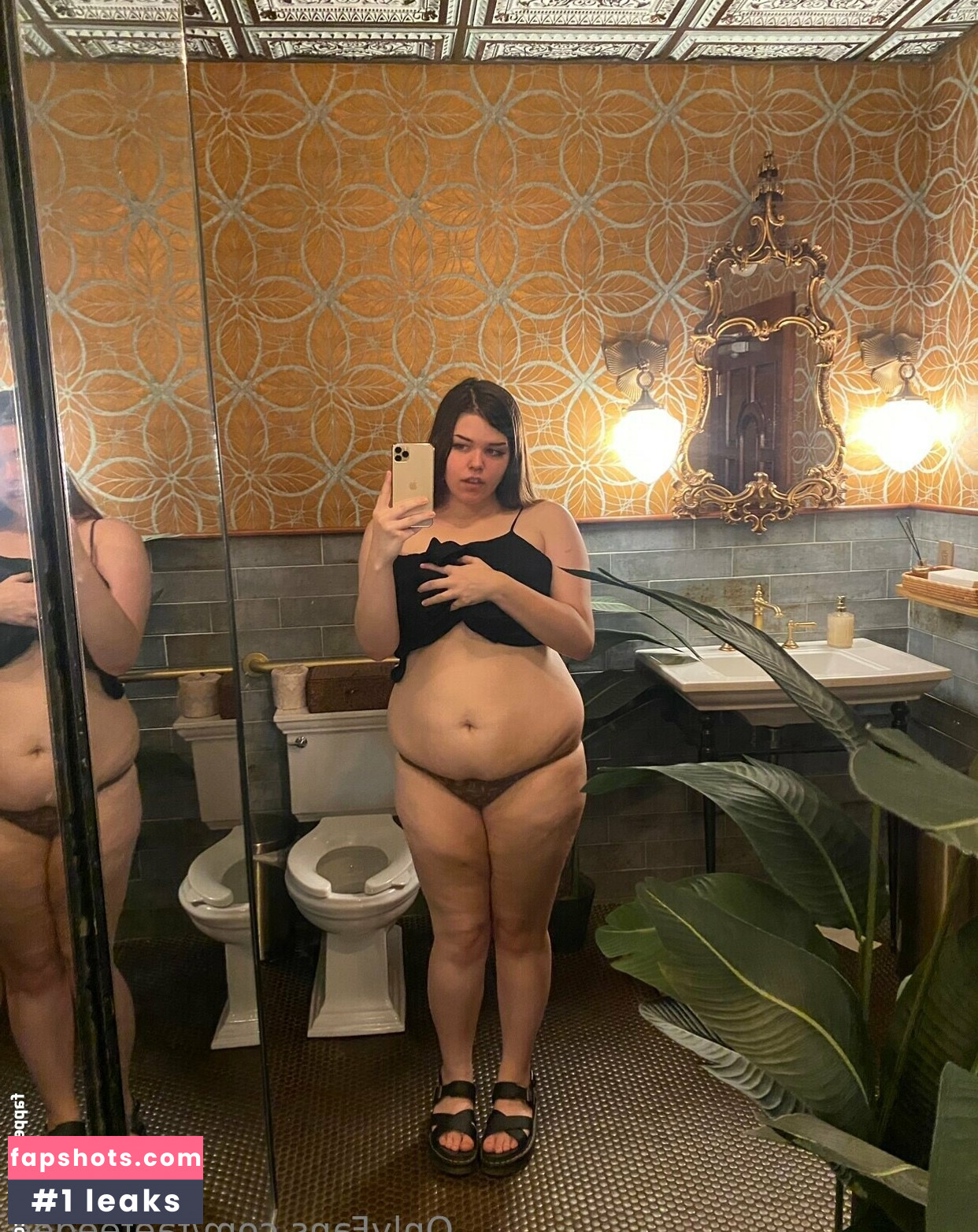 faefeedee Nude Leaks OnlyFans Photos #8 - LeakJerk