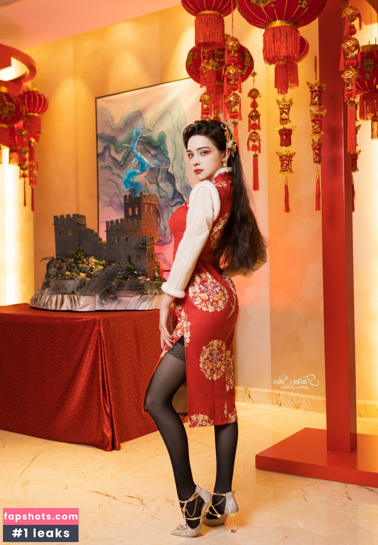 Faira Star gallery photo #52