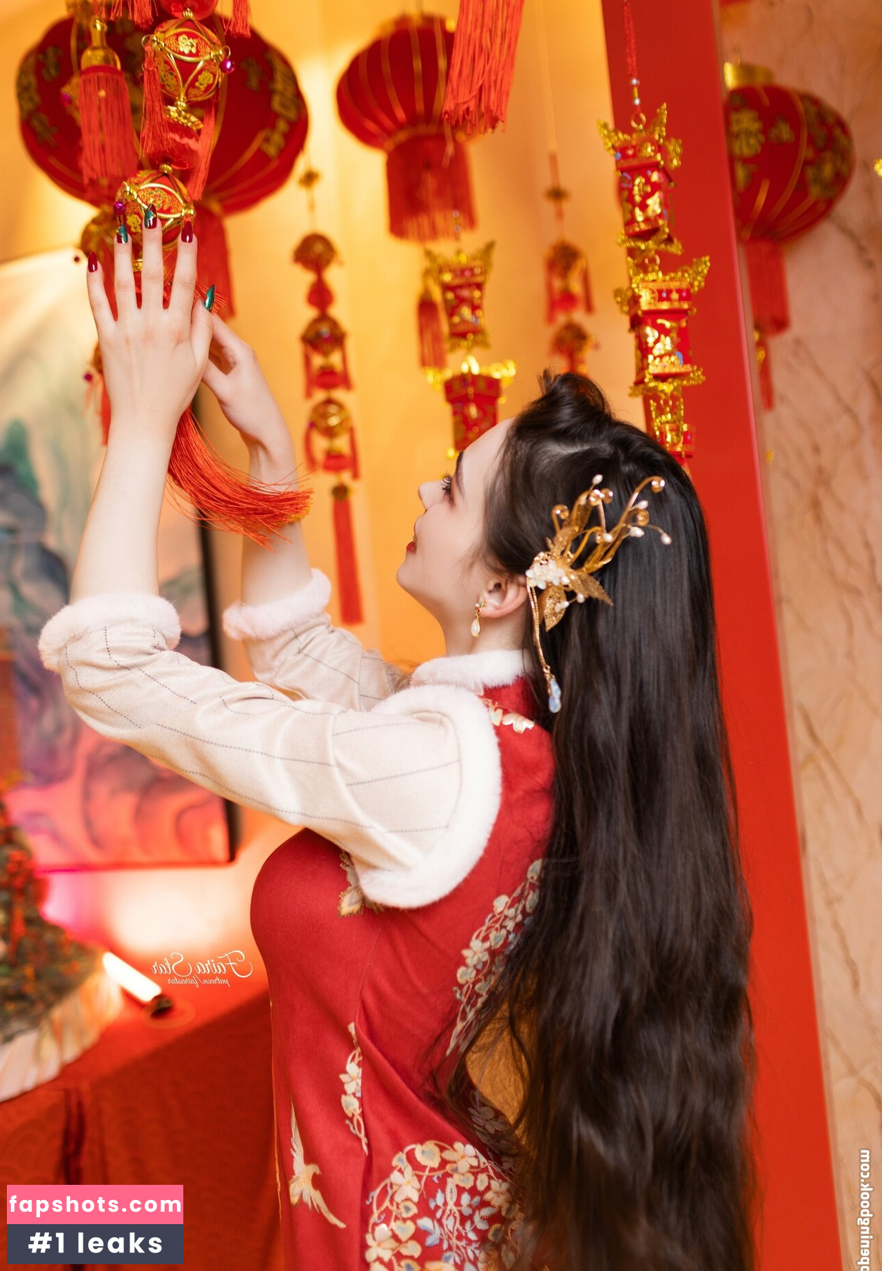 Faira Star gallery photo #56