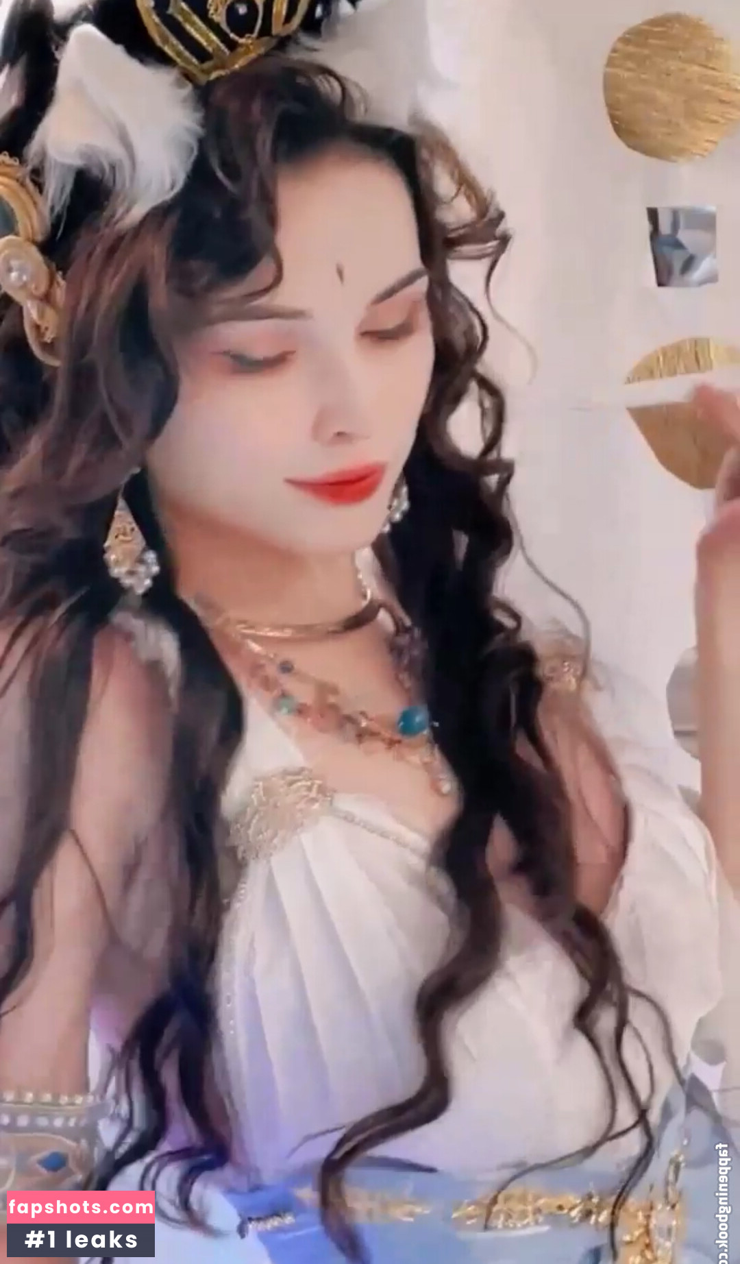 Faira Star gallery photo #8