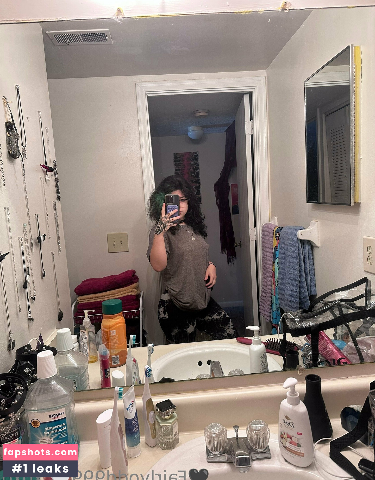 fairlyodd222 gallery photo #21