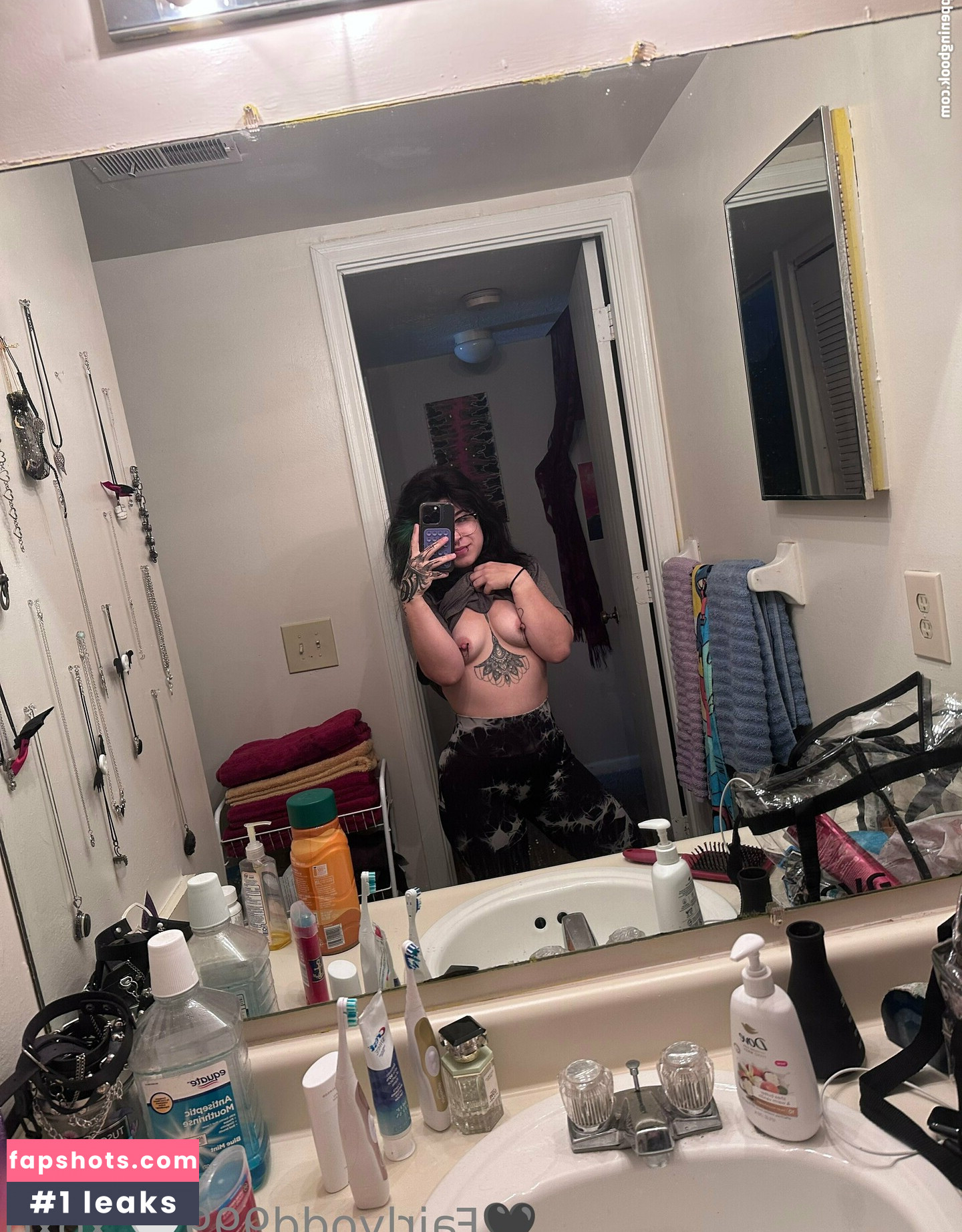 fairlyodd222 gallery photo #28