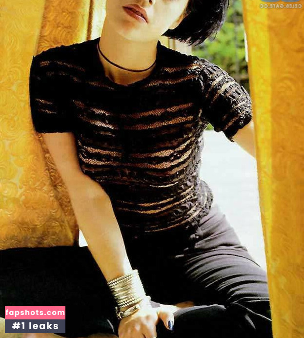 Fairuza Balk gallery photo #3