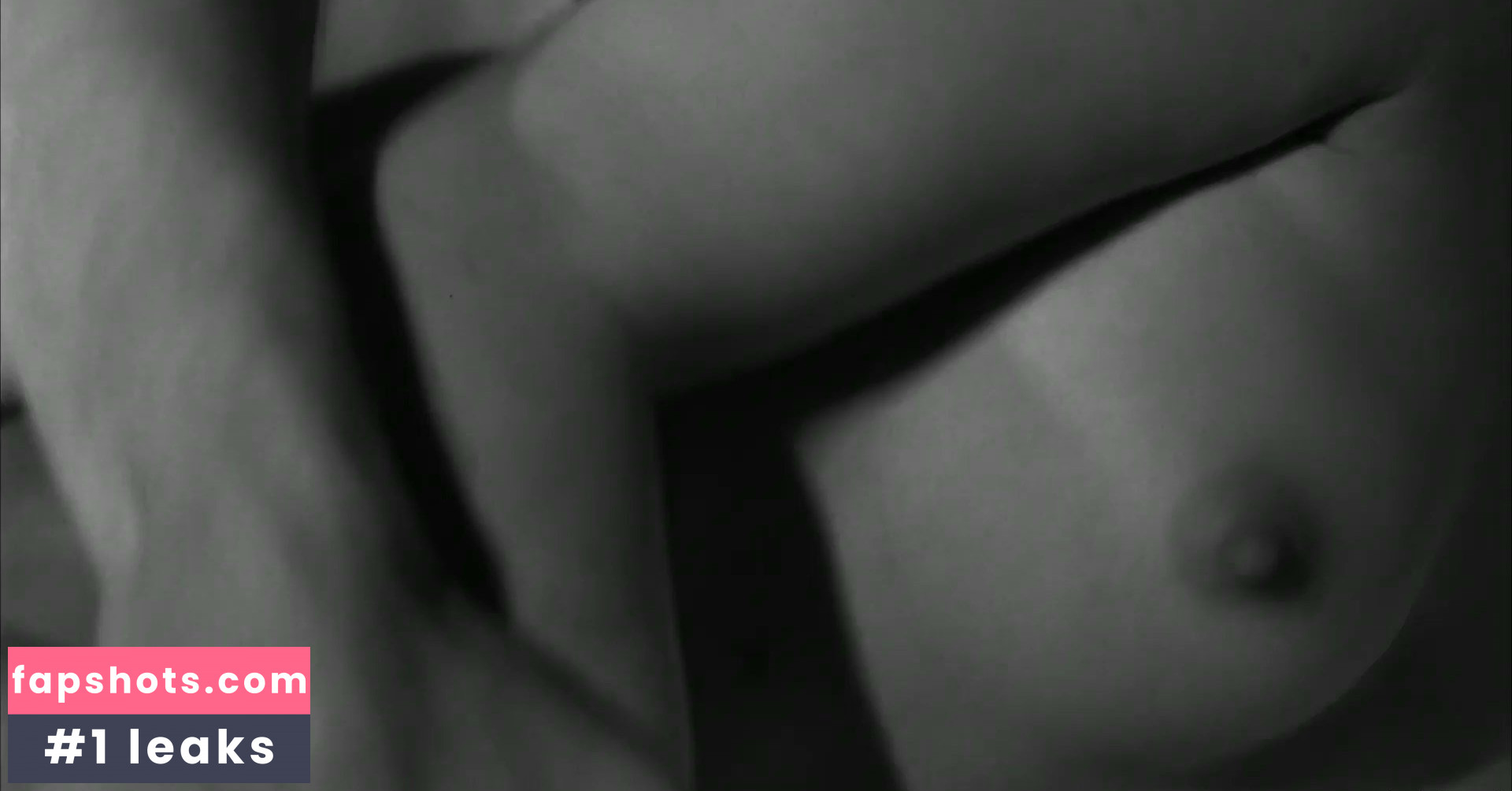 Fairuza Balk gallery photo #36