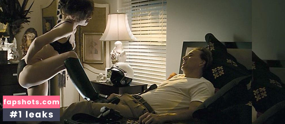 Fairuza Balk gallery photo #52