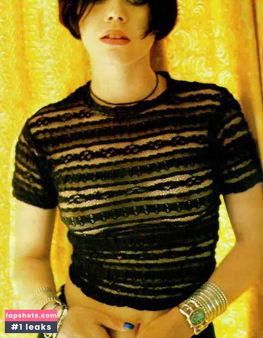 Fairuza Balk gallery photo #60