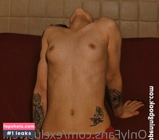 Faith Valdera gallery photo #44