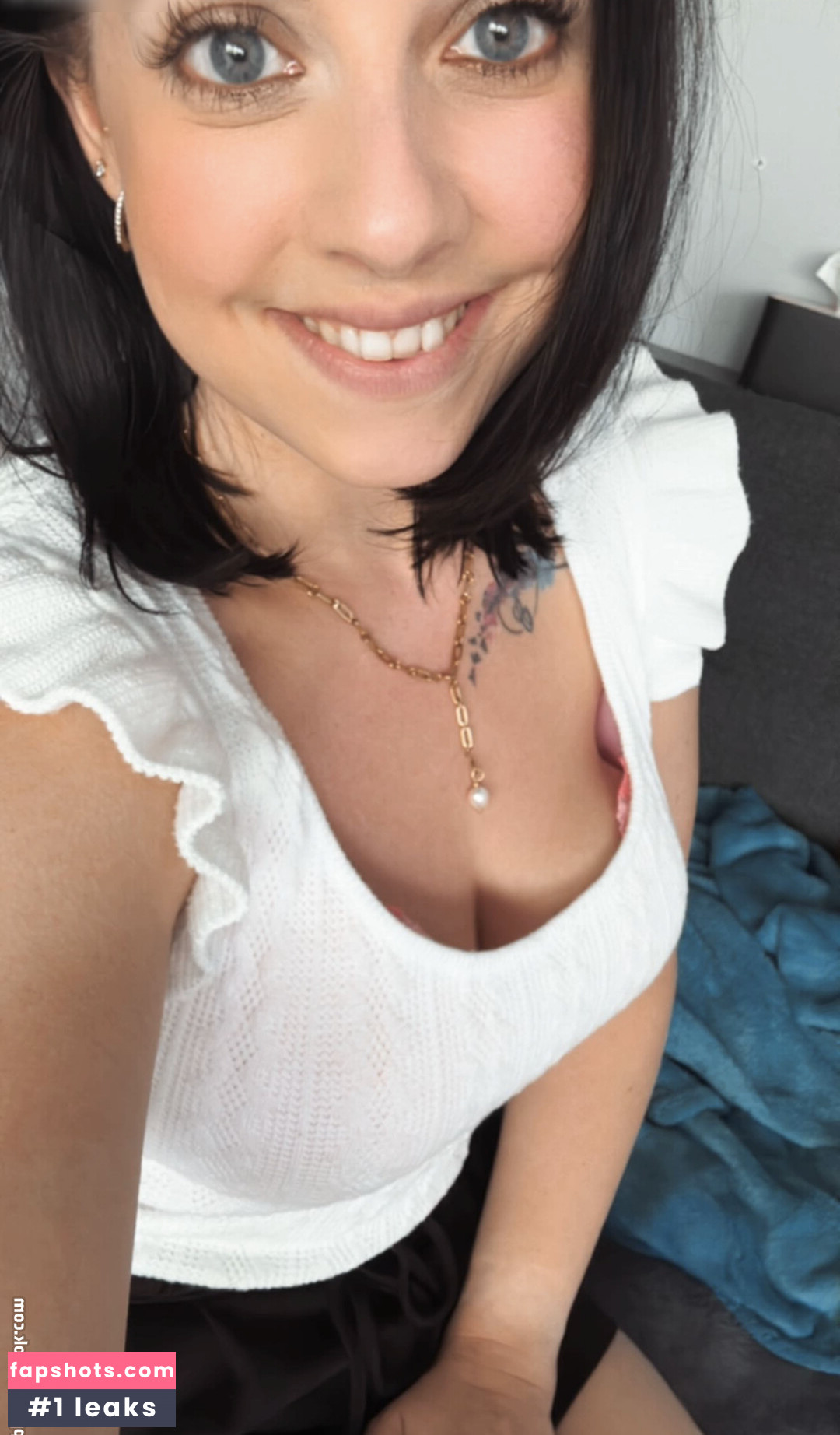 Fake Cumshot Nude Leaks OnlyFans Photos #4 - LeakJerk