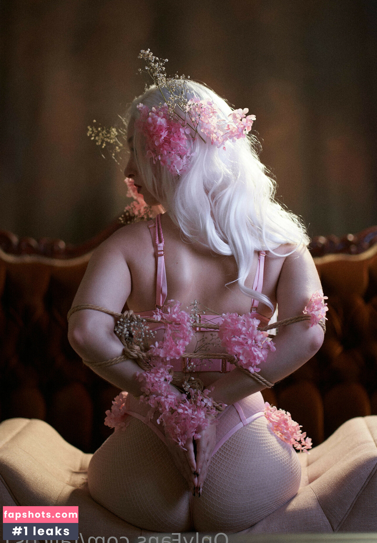 FallCosplay gallery photo #103