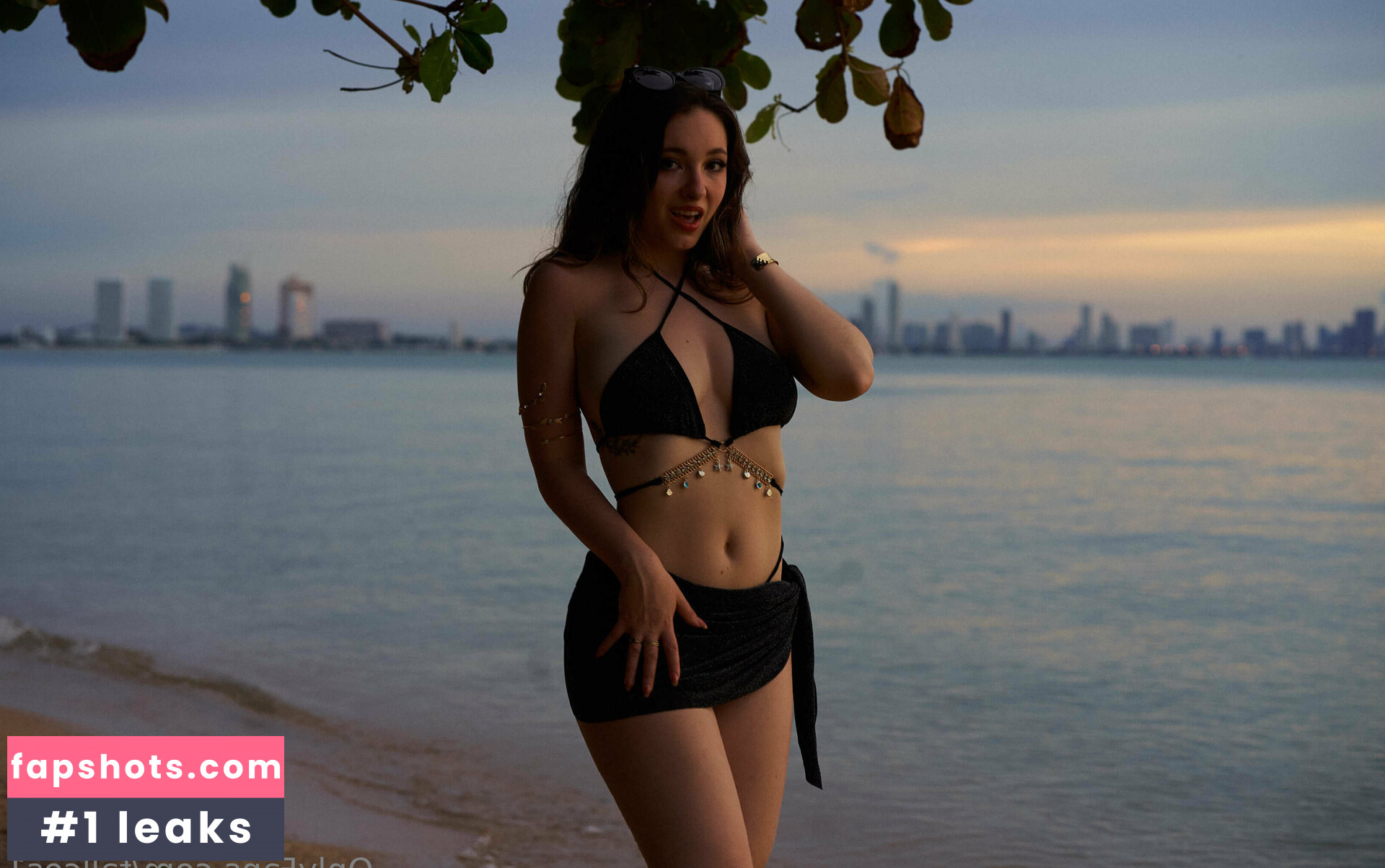 FallCosplay gallery photo #3