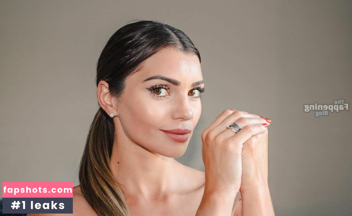 Faloon Larraguibel gallery photo #7