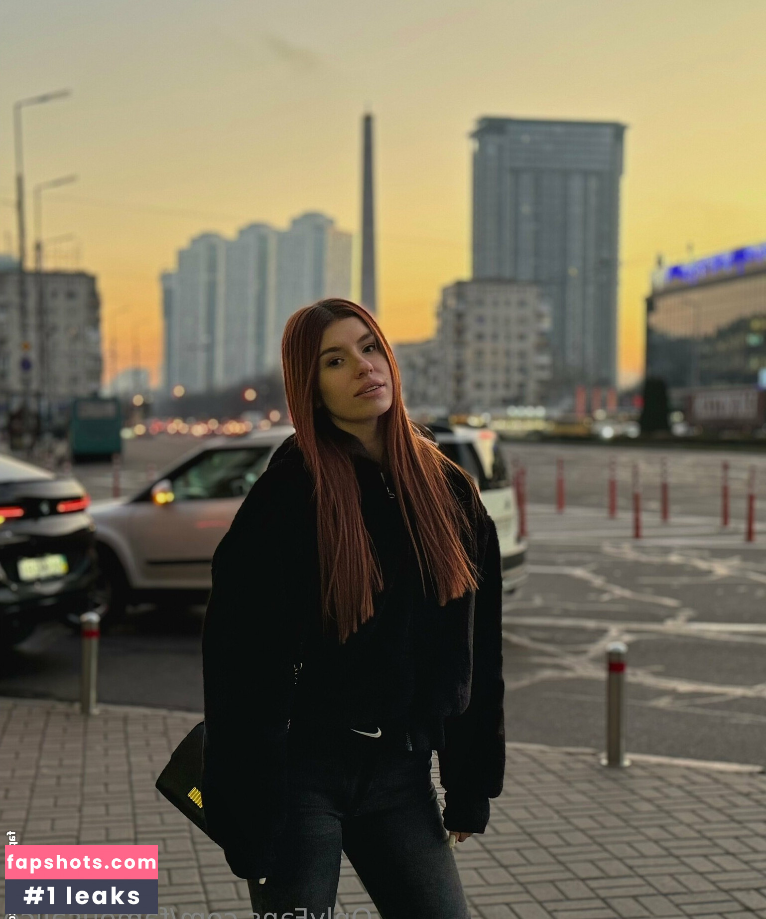 famousalice Filtración Desnuda OnlyFans Foto #26 - Fapshots