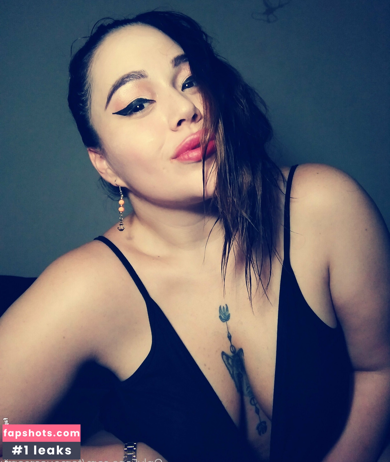 famouscreamy gallery photo #4