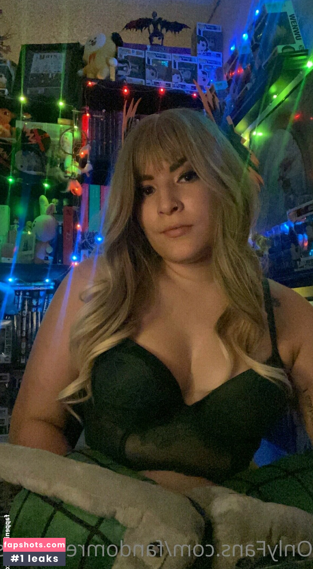 FandomReactions Nahé úniky fotek pouze od fanoušků #337 - Fapshots