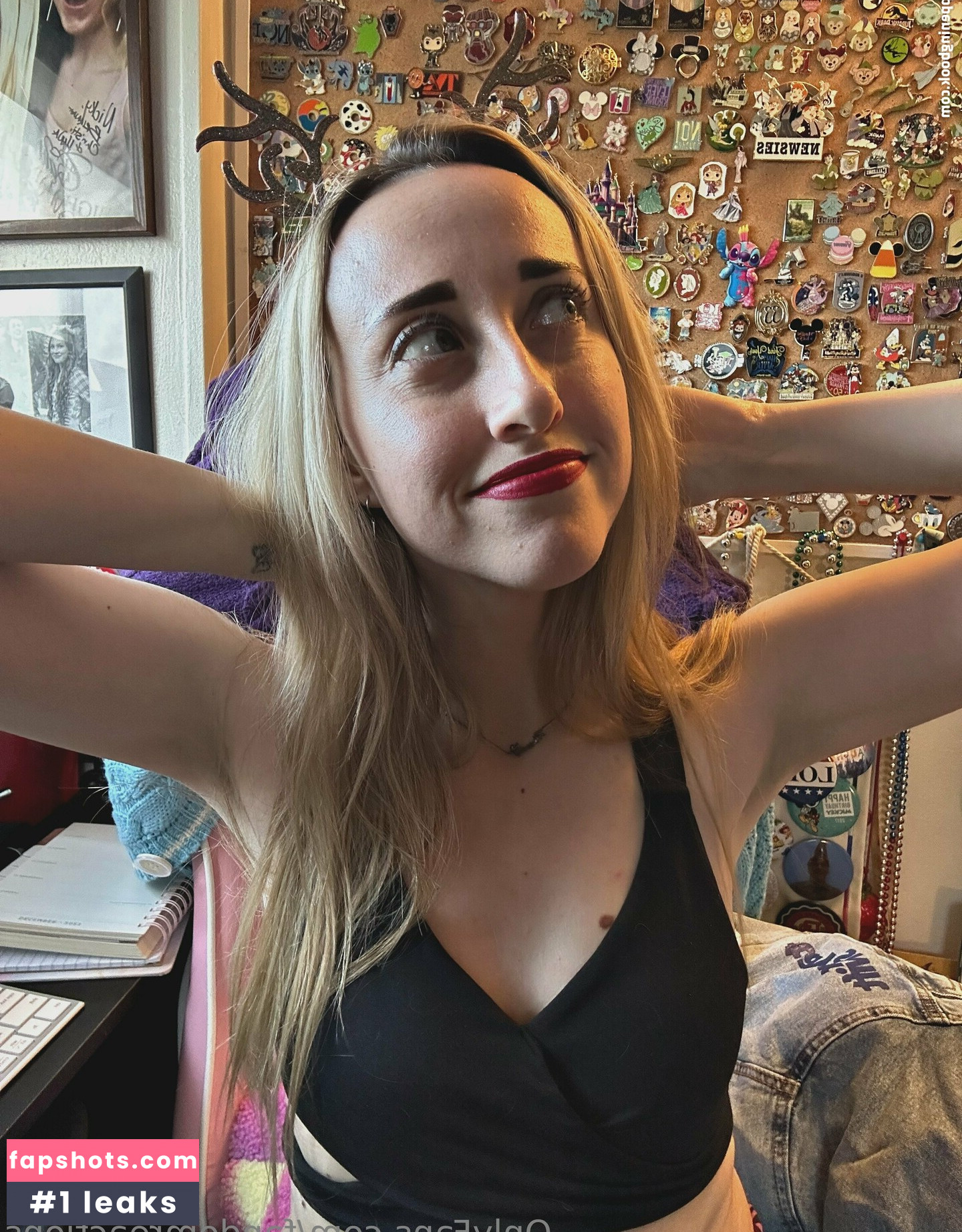 FandomReactions Nahé úniky fotek pouze od fanoušků #48 - Fapshots